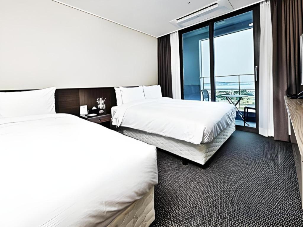 Riviera Incheon Airport Hotel Exterior foto