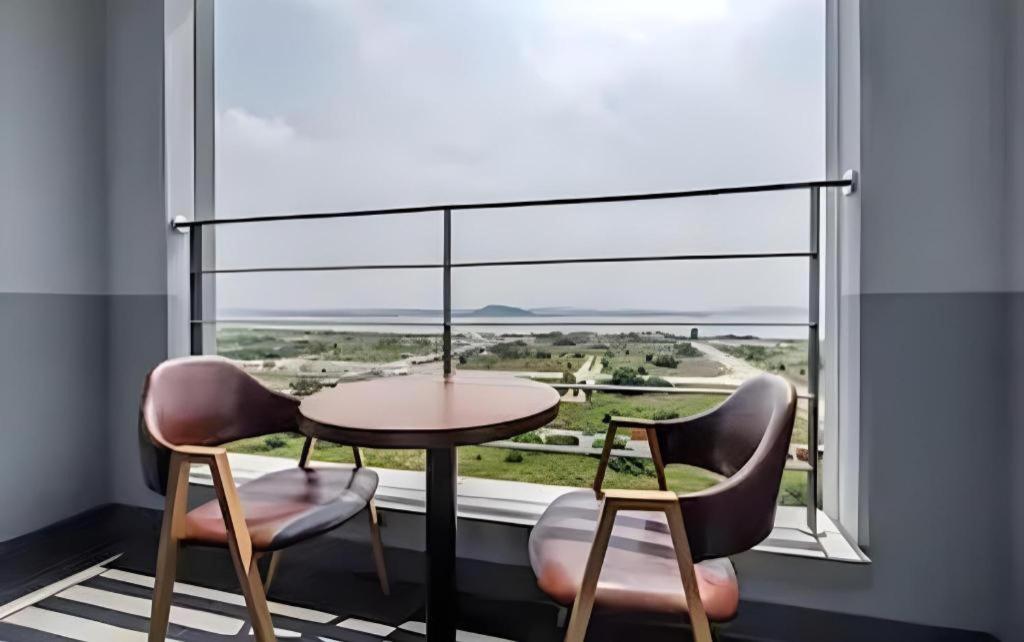Riviera Incheon Airport Hotel Exterior foto