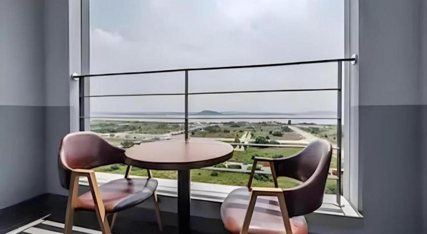 Riviera Incheon Airport Hotel Exterior foto